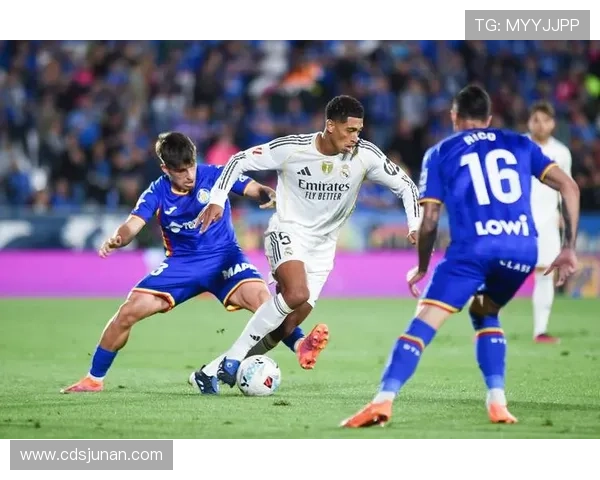 自2023年11月以来,皇马首次单场西甲从禁区外打进两球 自2023年11月以来,皇马首次单场西甲从禁区外打进两球