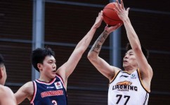 虎牙斯诺克直播1号桌周也深蓝棒球帽配白衬衫亮相中国田径器材品牌排行榜正在直播的斯诺克比赛